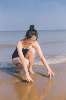 年轻的岳母免费